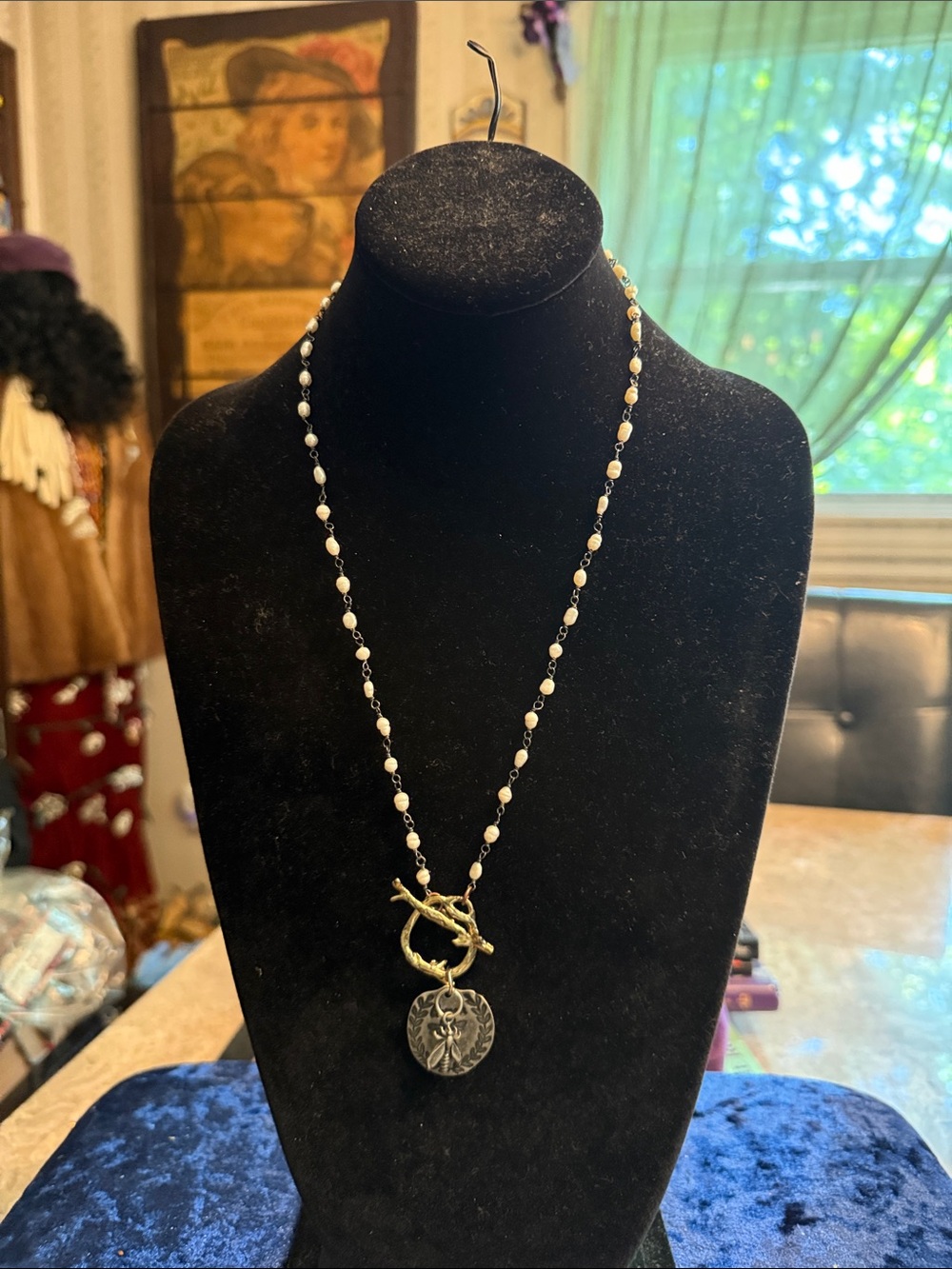 NWT Embellish Brand queen bee necklace with genuine seed pearls